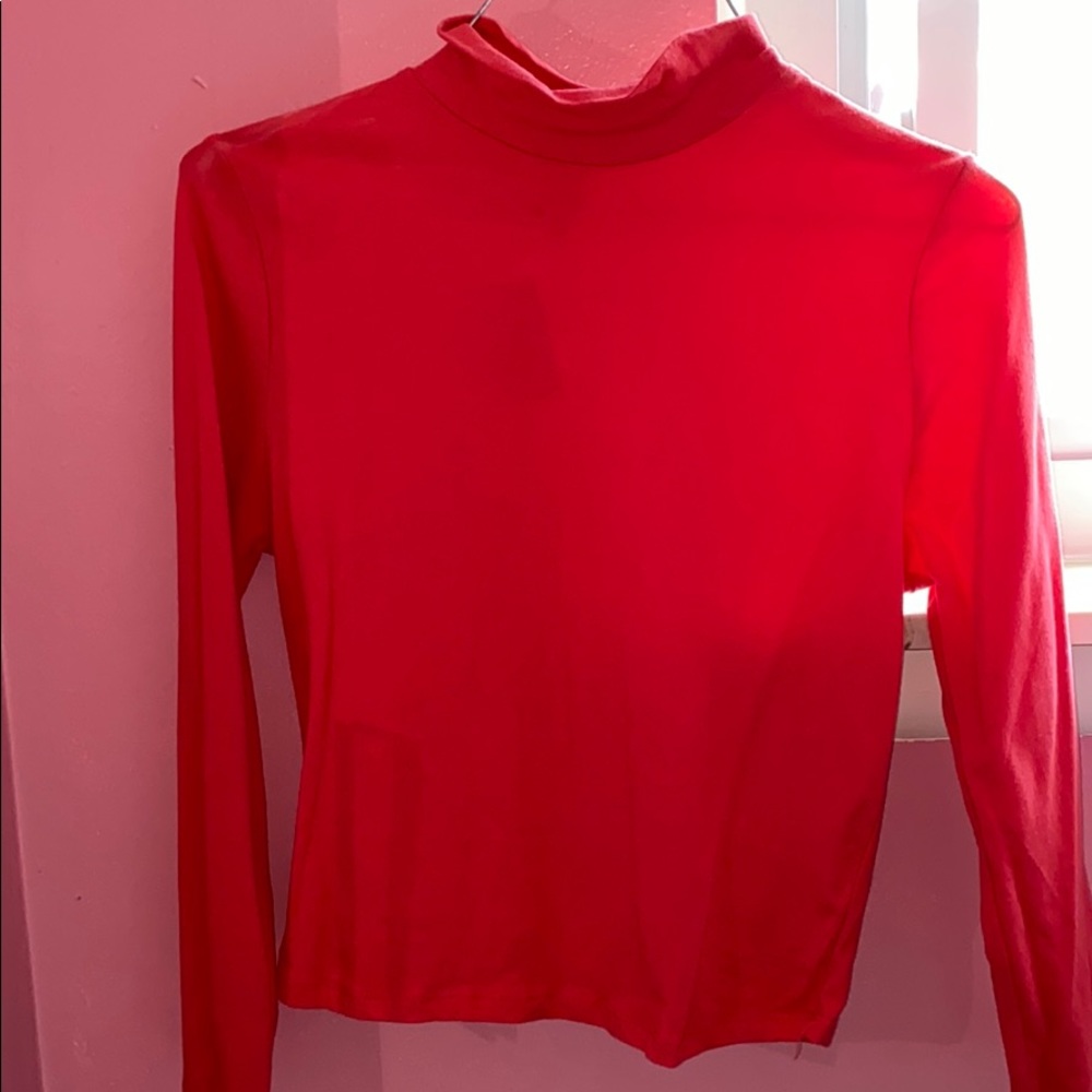 Long sleeve crop top!